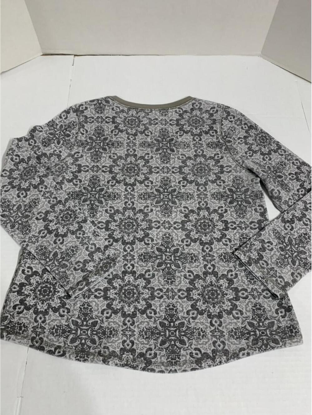 Sonoma Womans Size L Gray Pullover Top